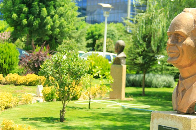 طراحی و اجرای فضای سبز
